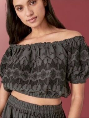Lucky Brand Black Puff Sleeve Crop Blouse